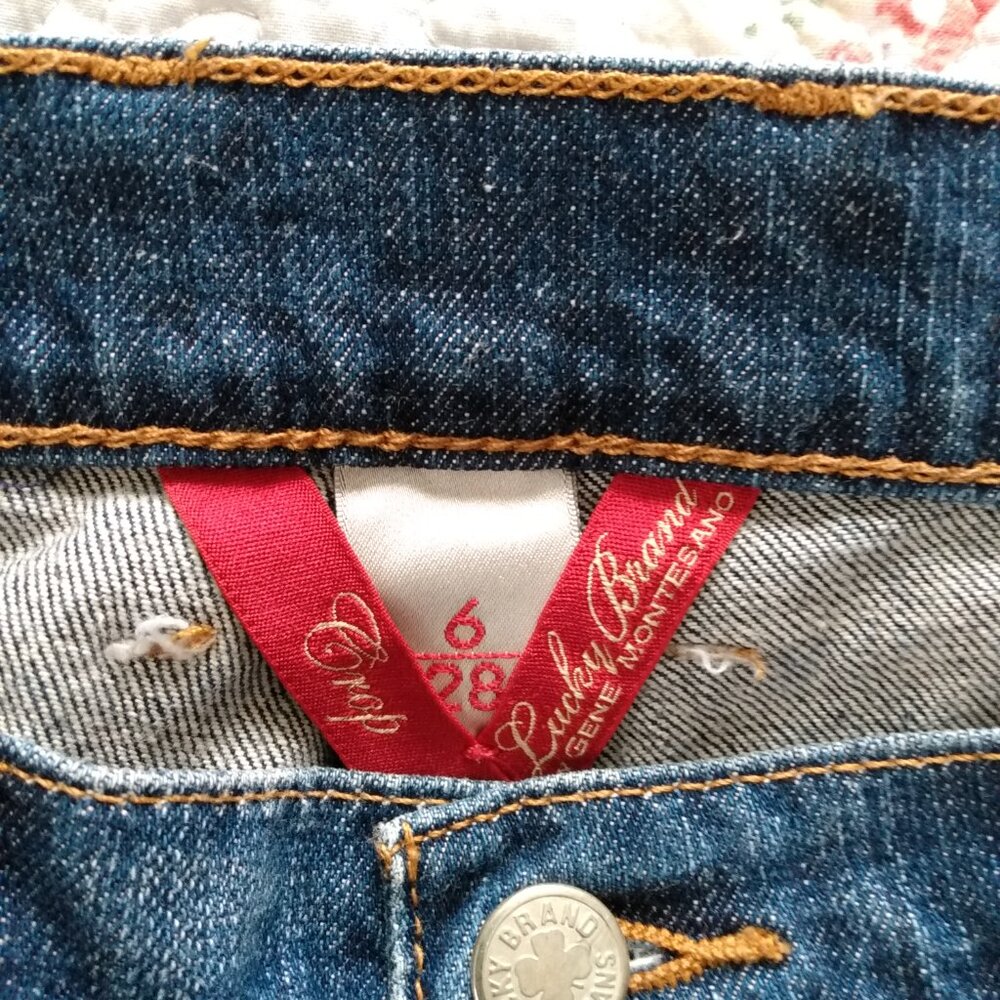 Bundle of 3 Capri jeans, size 6 - Picture 10 of 16